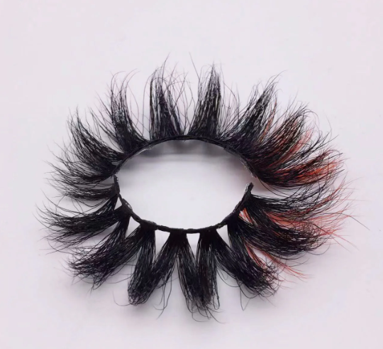 False Lashes- Linda