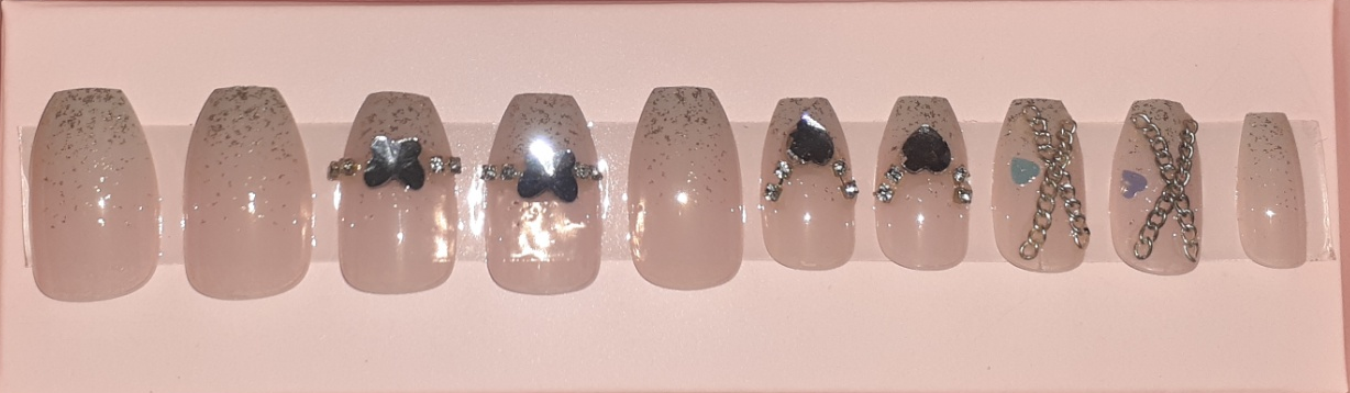 Nails- Simply Gems