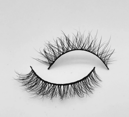 Short Lashes- Yana